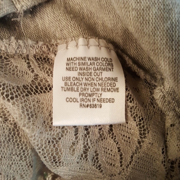FRENCH LAUNDRY LACE BACK GRAY CARDIGAN. - Picture 7 of 7